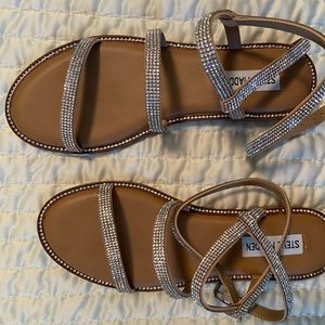 STEVE MADDEN RHINESTONE SANDALS NEW